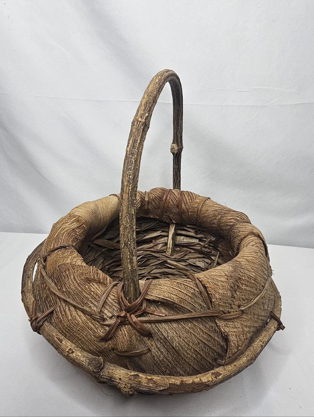 Vintage Rustic Folk Art Basket Natural Coconut Palm Spathe Fiber Grapevine Vine
